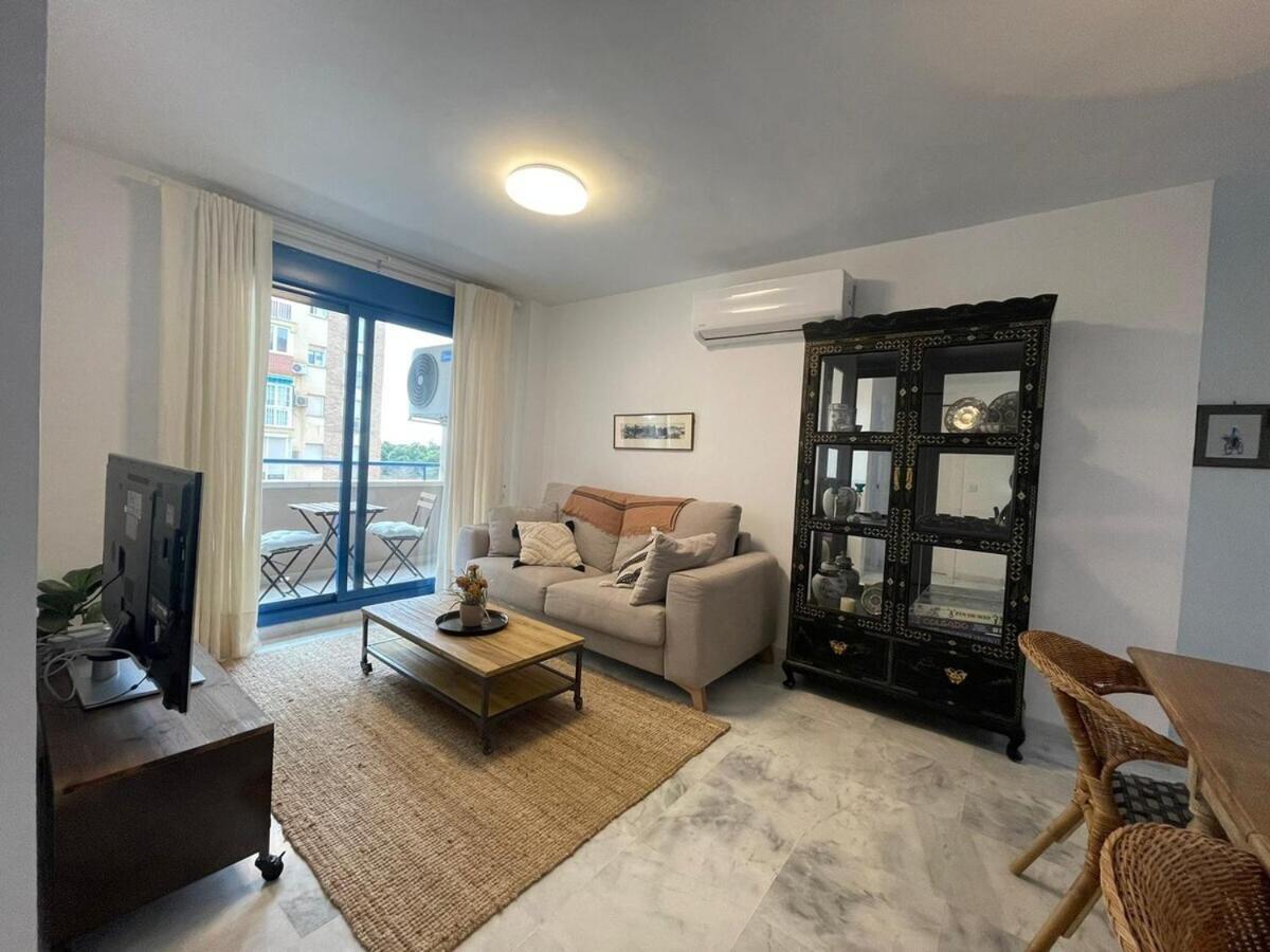 Calu Homes Cerca Playa De Huelin Malaga Zewnętrze zdjęcie